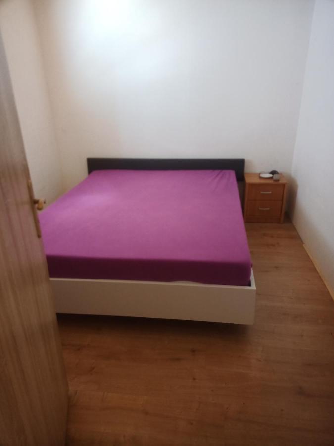 Na Červené louce 4 - ECONOMY CLASS Cheb Exterior foto